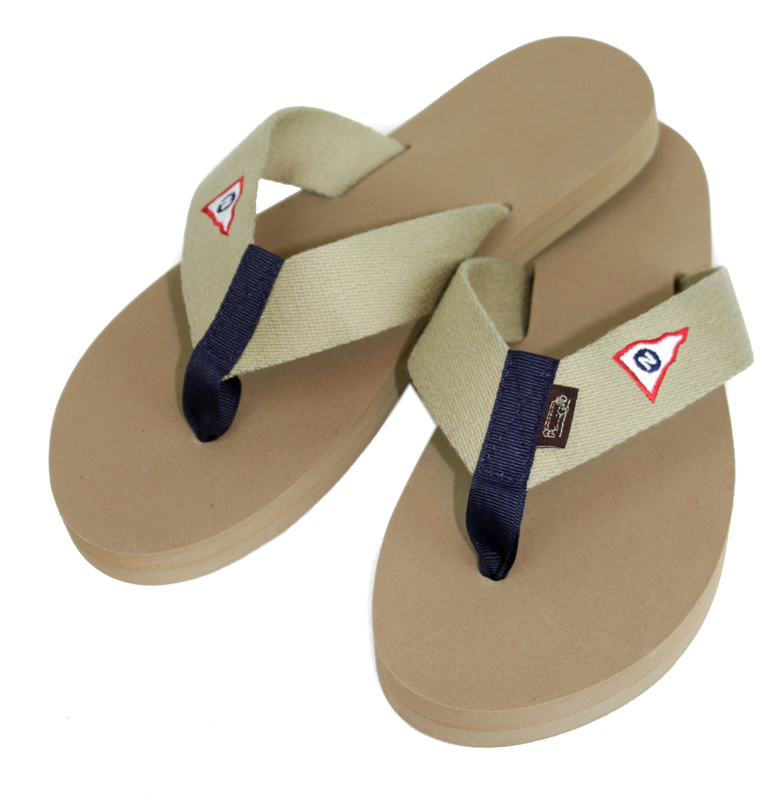 Men's Sandal with NYC Burgee embroidered onto surcingle, no peanut, navy toe